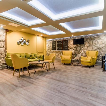 Amstel Hattyú Panzió -Érintésmentes bejelentkezés Győr Exterior foto